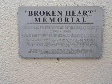 Plaque to the "Broken Heart" Memorial.